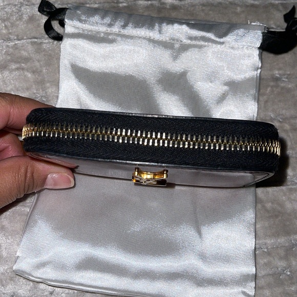 YSL Preloved card holder excellent condition color burgundy - Picture 5 of 12